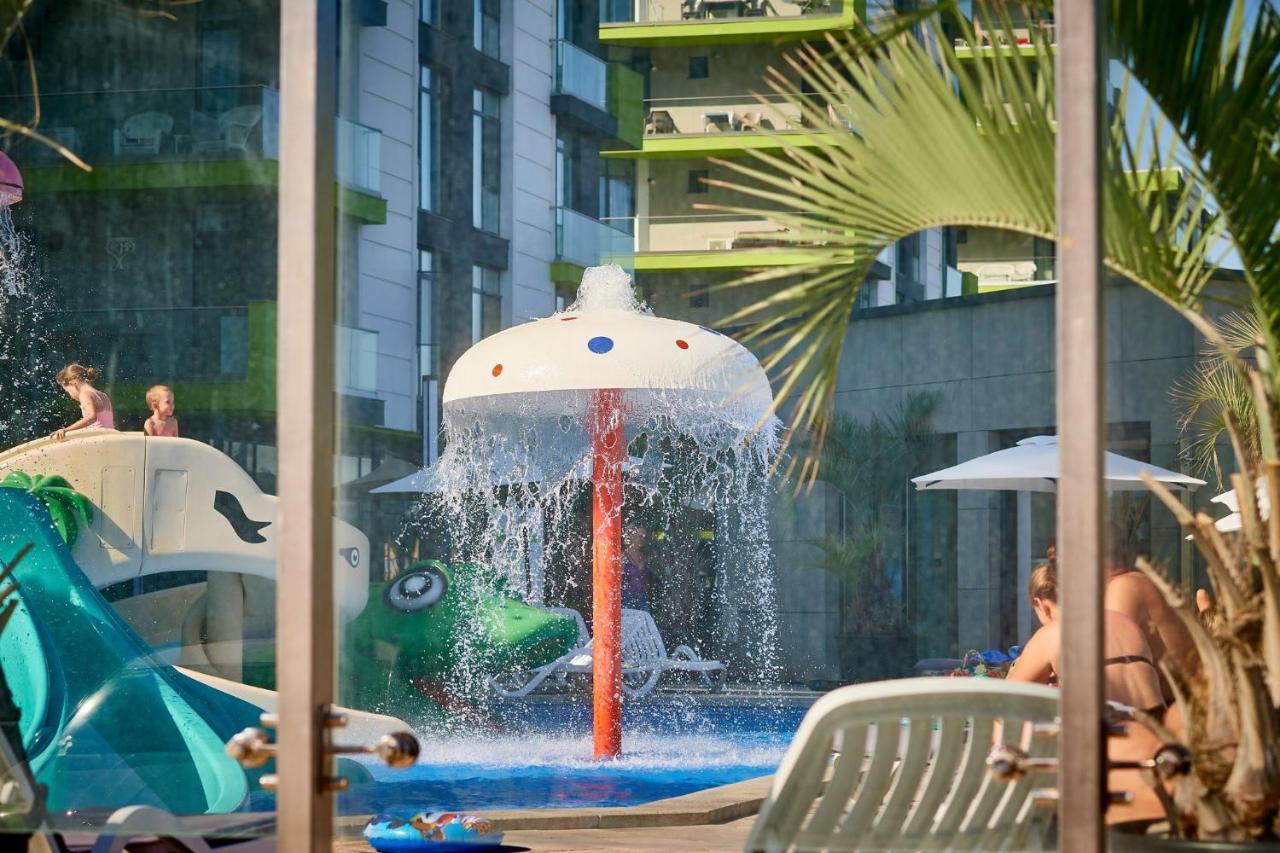 Sunfest Aparthotel Pool & Spa Mamaia Nord Navodari Exterior photo
